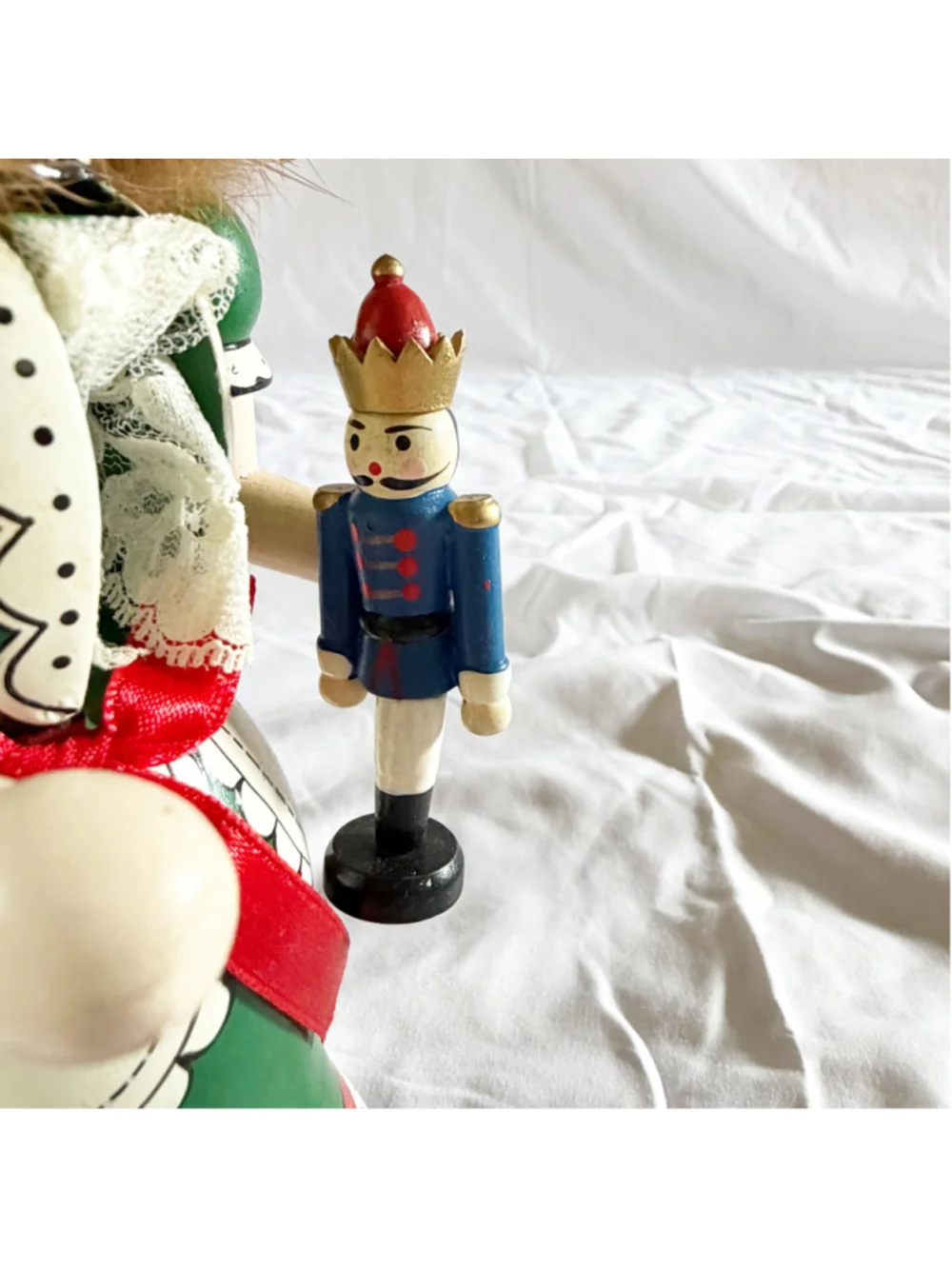 Nutcracker Village Clara Christmas Holiday Collection 1996 Wooden Girl Figurine